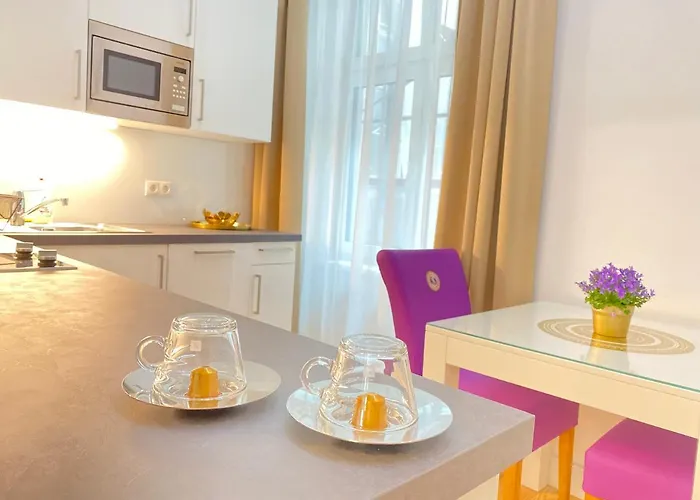 Steiner Residences Nestroyplatz *