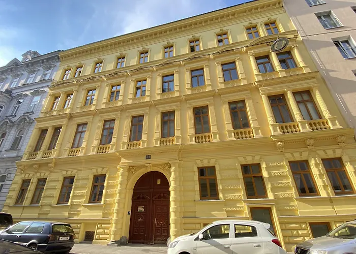 Steiner Residences Nestroyplatz *